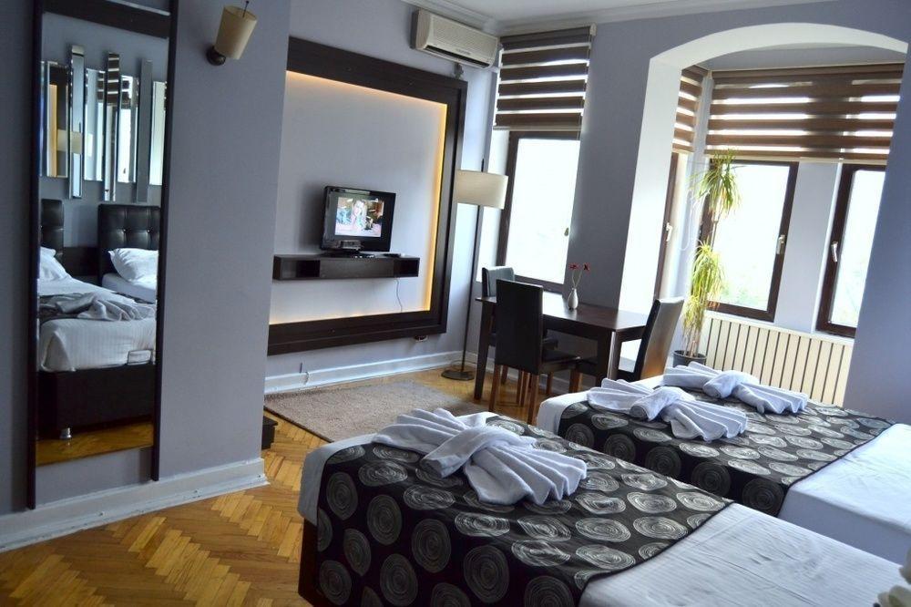 Aygunes Hotel Istanbul Bagian luar foto